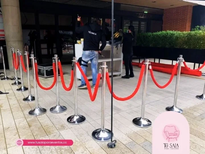 renta de separadores de fila bogota